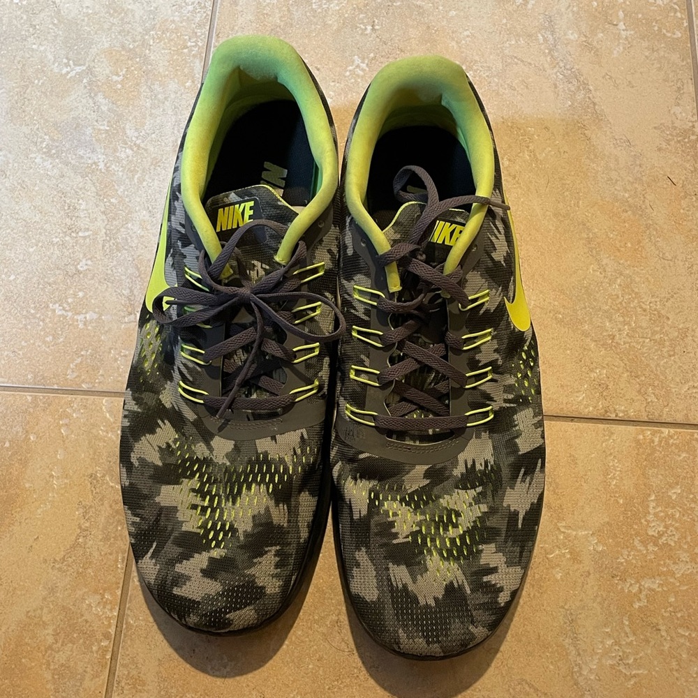 Nike free run. Size 13